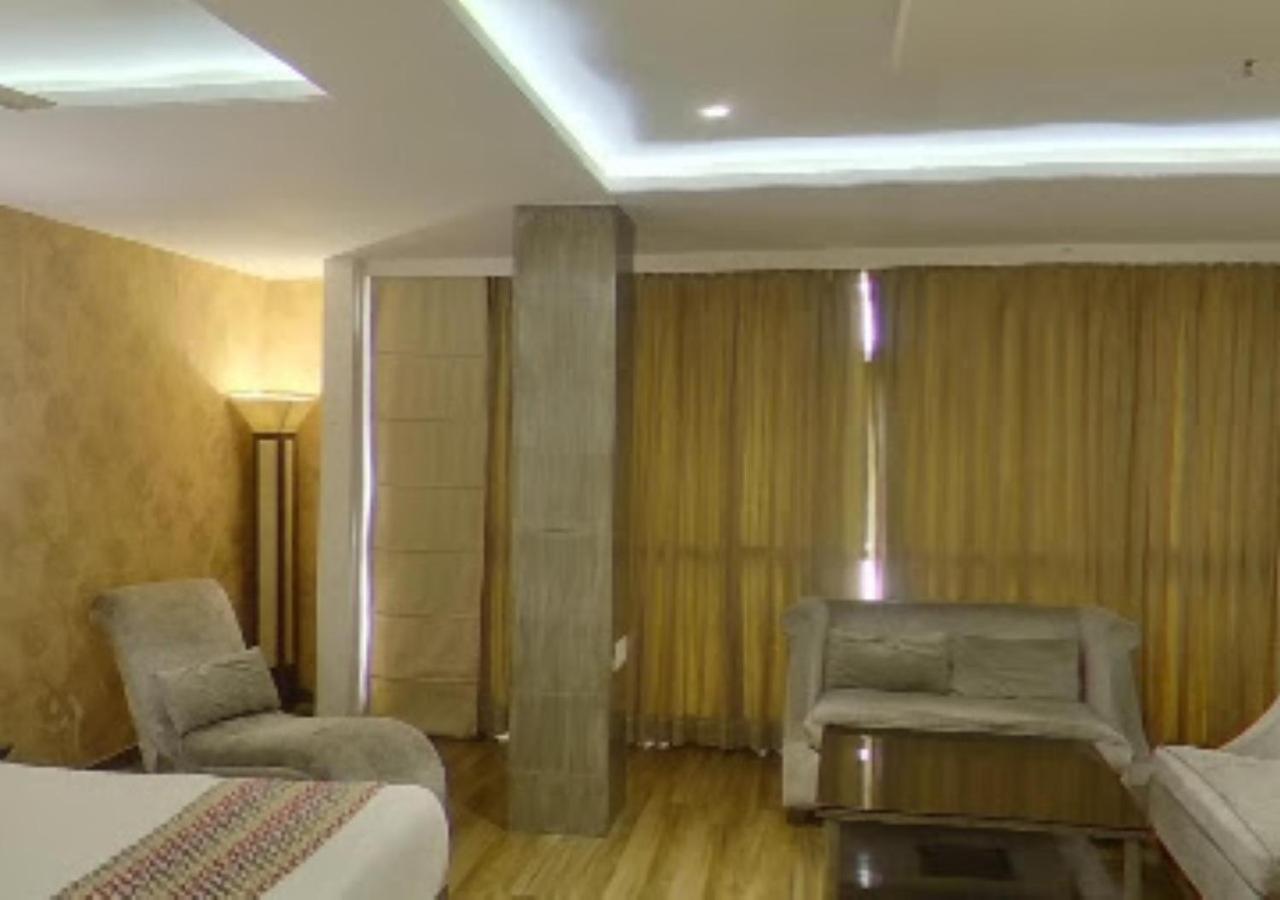 Hotel Siddharth Premiere Chandrapur エクステリア 写真