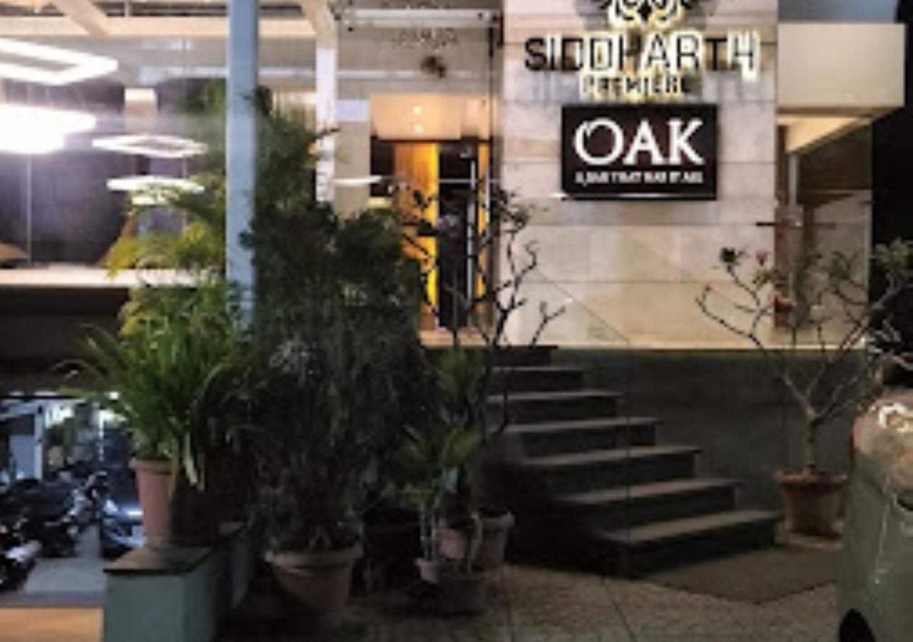 Hotel Siddharth Premiere Chandrapur エクステリア 写真